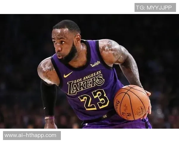 湖人新更衣室揭秘詹姆斯柜内浓眉球衣悬挂引发球迷热议