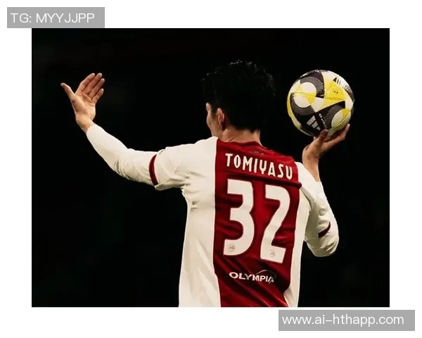 富安健洋伤愈归来荷甲替补出战时隔484天重返绿茵场